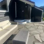 Modern Detached House By The Mountains & Sea *