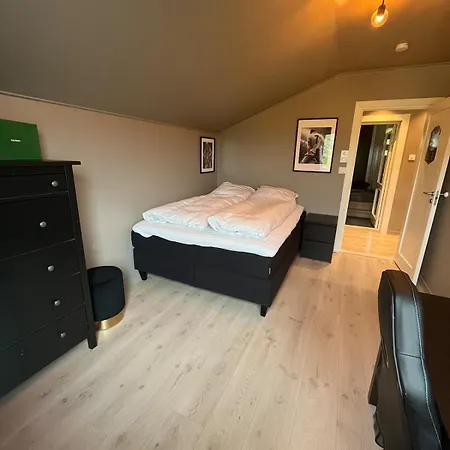 Modern Detached House By The Mountains & Sea Villa