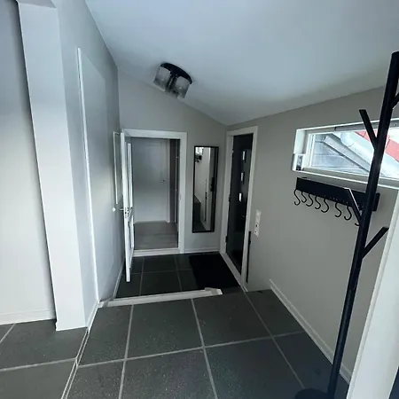 Villa Modern Detached House By The Mountains & Sea Bergen