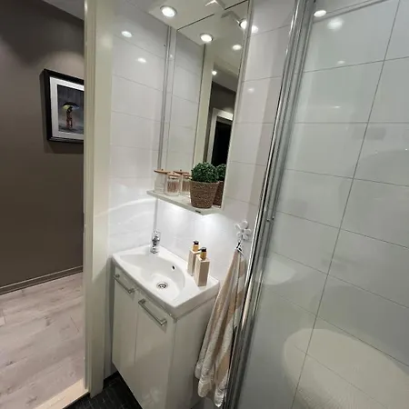 Villa Modern Detached House By The Mountains & Sea Bergen