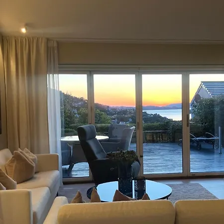 Villa Modern Detached House By The Mountains & Sea Bergen