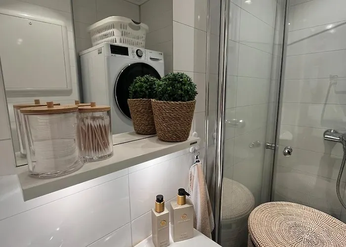 Villa Modern Detached House By The Mountains & Sea Bergen