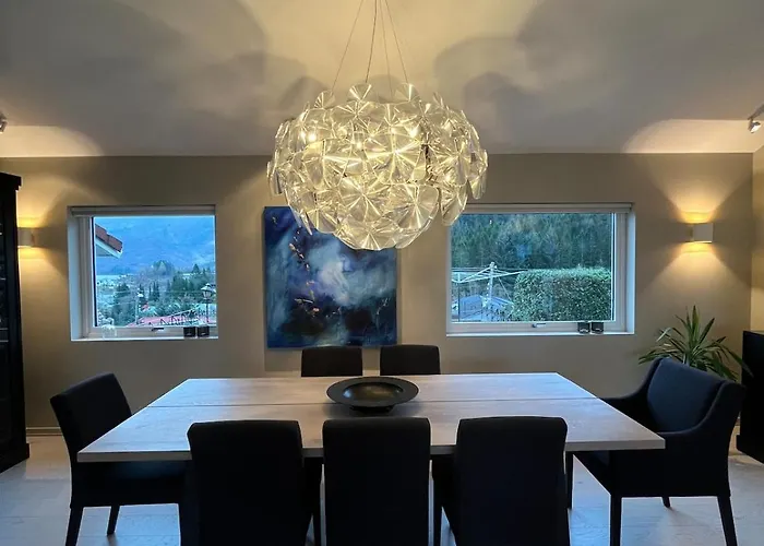 Modern Detached House By The Mountains & Sea Villa Bergen