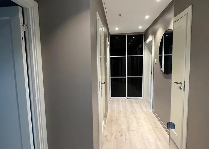 Villa Modern Detached House By The Mountains & Sea Bergen